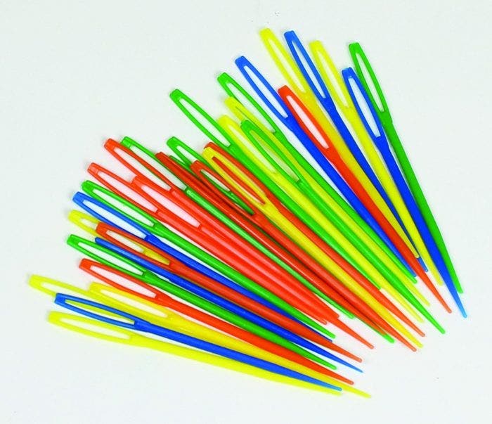 Plastic Lacing Needles 32 pack - Image 3